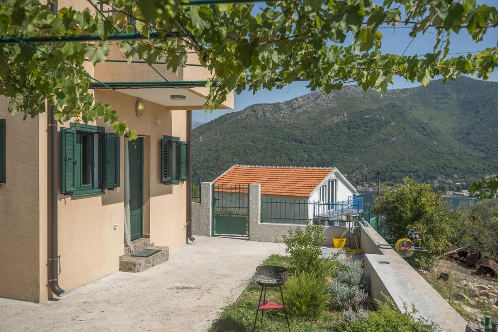 Holiday Home Sunny Hill Kamenari Oda fotoğraf