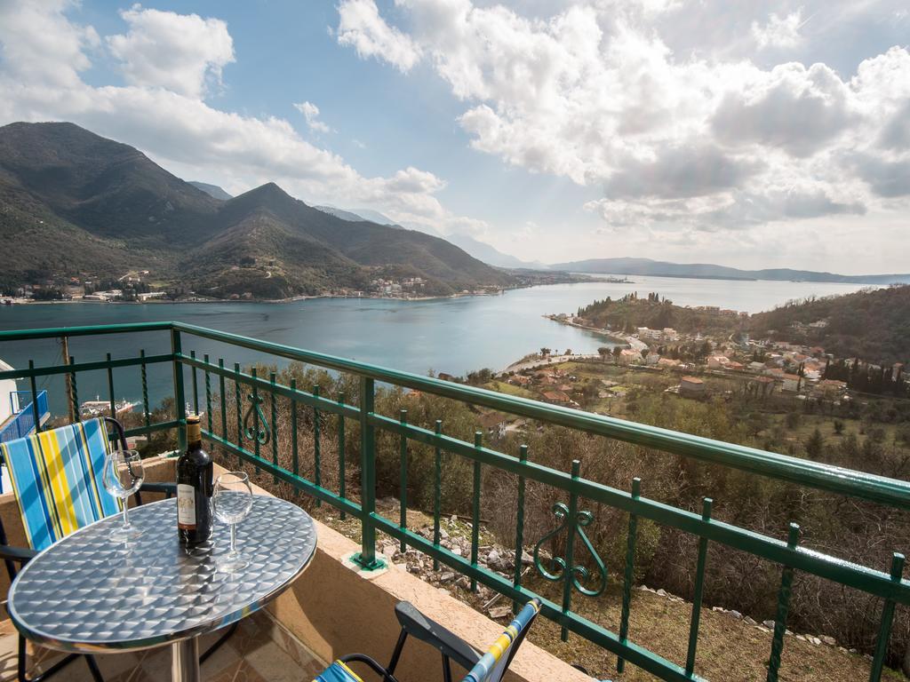 Holiday Home Sunny Hill Kamenari Oda fotoğraf